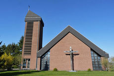 Katholische Pfarrkirche Zum Heiligen Kreuz Zierenberg (Foto: Karl-Franz Thiede)